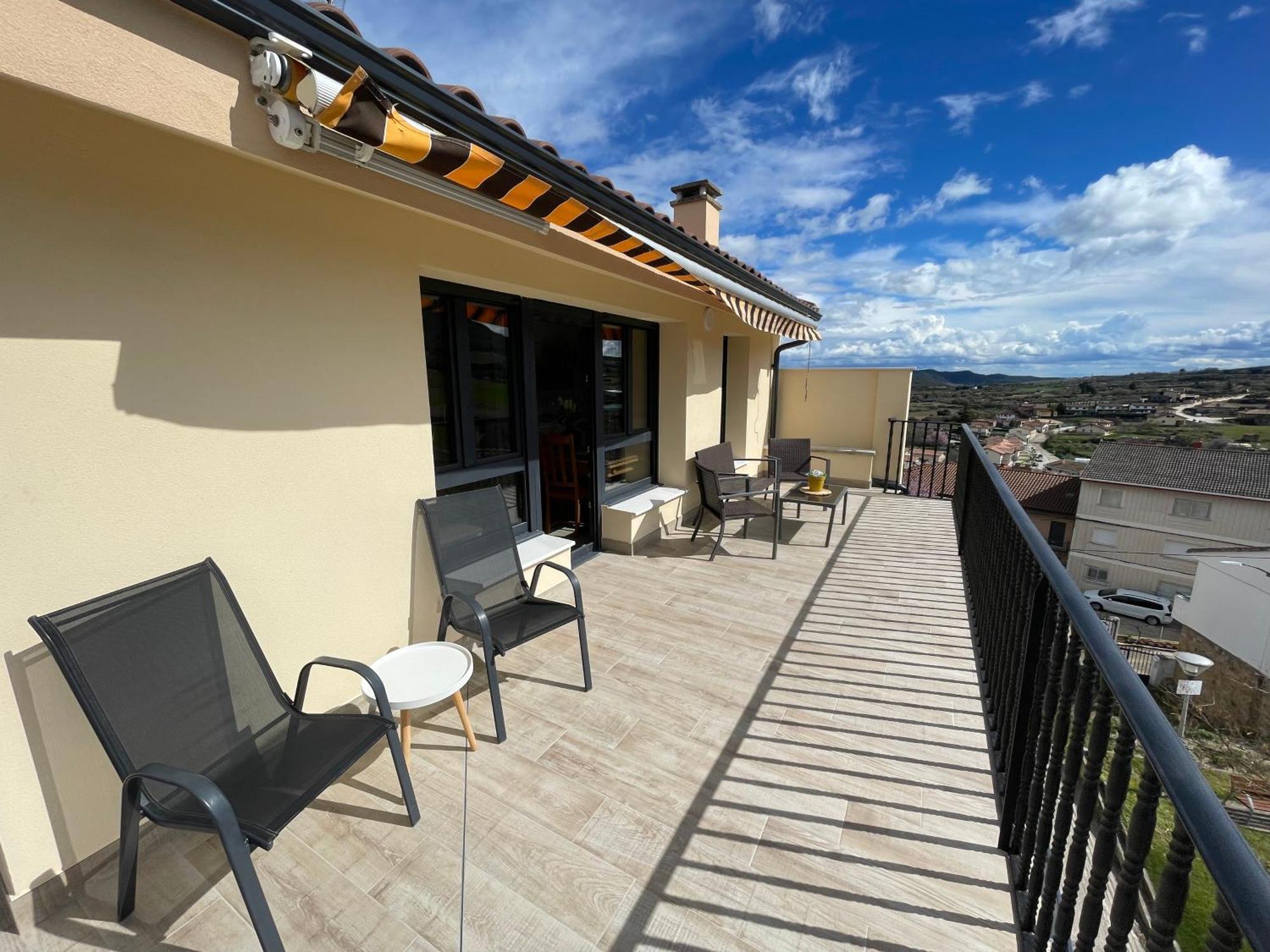 Apartamentos Montejurra Ayegui Екстер'єр фото