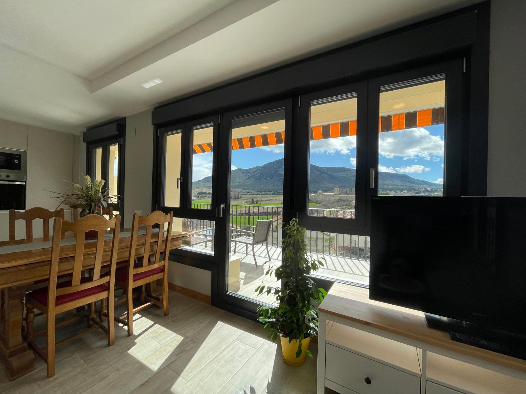 Apartamentos Montejurra Ayegui Екстер'єр фото